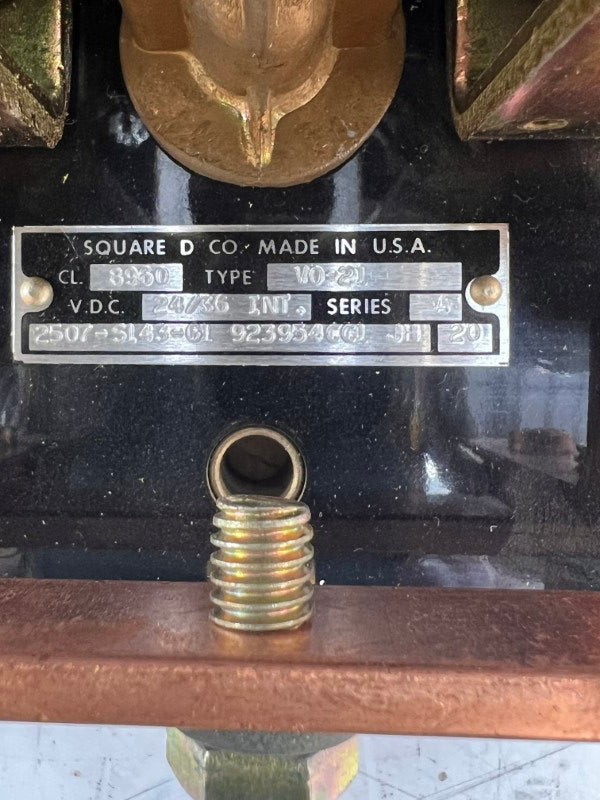 SQUARE D 8960V0-21 24/36VDC SER. A NSMP
