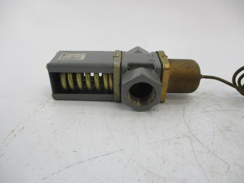JOHNSON CONTROLS V47AE-1 150PSI 75/135'F 1-1/4" (AS PICTURED) NSNP