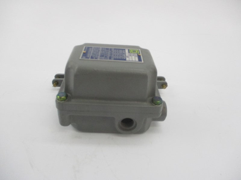 SQUARE D 9035DR-11 SER. B 230V NSNP