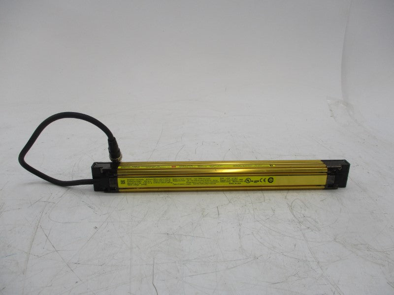 OMRON F3SJ-A0300P25-L F3SJ-A0300P25-D 24V REV. 2.23 UNMP