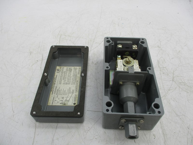 ALLEN BRADLEY 836-C63J SER. B NSNP