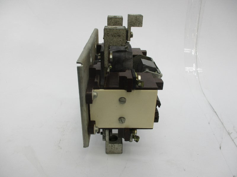 CUTLER HAMMER 6-186-2 9560H127A 460V 270A UNMP