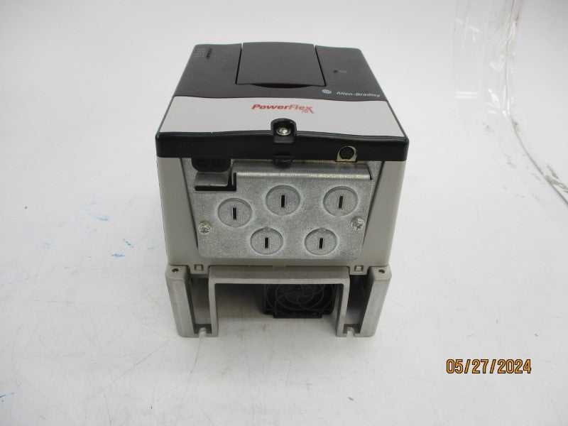 ALLEN BRADLEY 20AD5P0A0NYNAEC1 SER. A 432-528VAC 5.6A F/W 5.001 NSMP