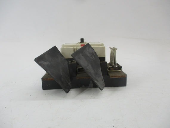 CIRCUIT BREAKER FDB3200KW 250VDC 200A UNMP
