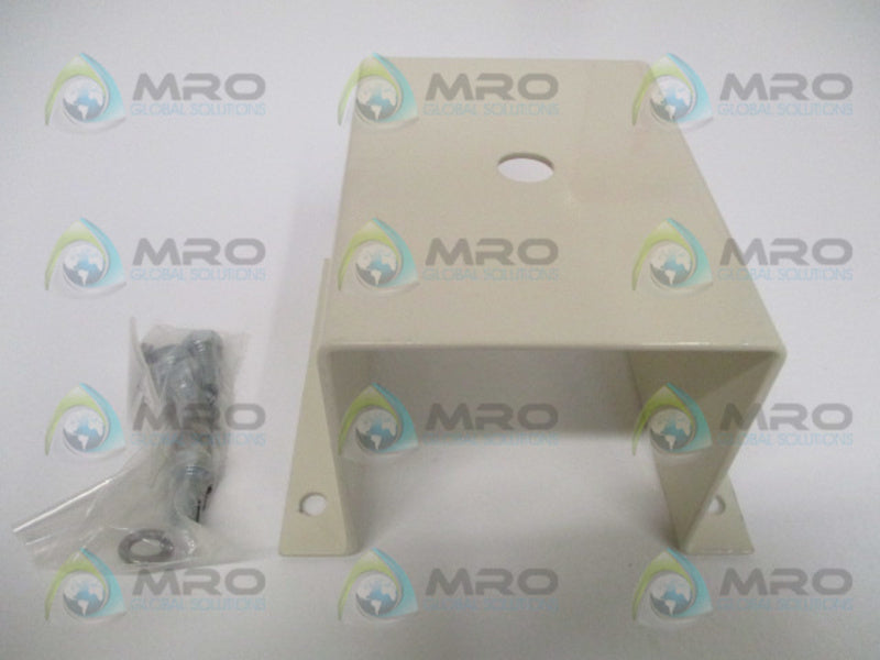 CHROMALOX 303466 WUH-04A CEIL BRACKET NSMP