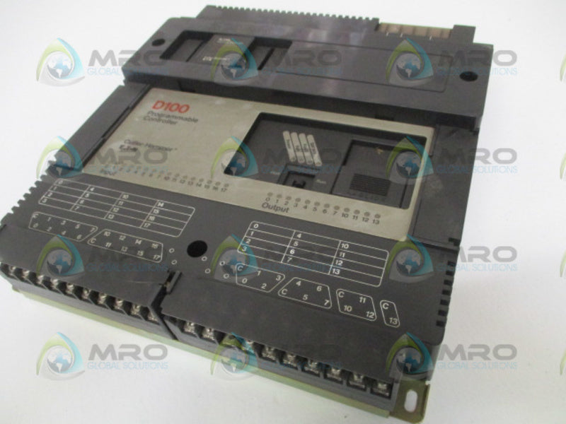CUTLER HAMMER D100CRA28 PROGRAMMABLE CONTROLLER UNMP