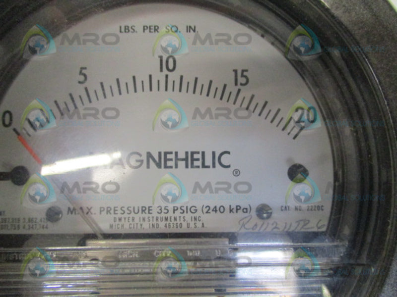 DWYER 2220C PRESSURE GAGE 0-20 LBS PER SQ. IN. *NEW IN BOX*