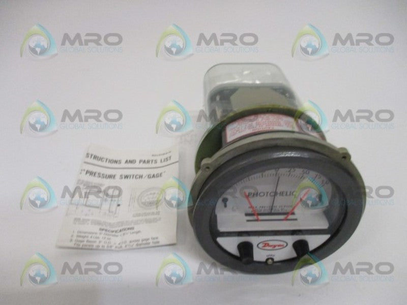 DWYER PHOTOHELIC 3302 PRESSURE SWITCH 1-1 IN. OF WATER NSMP
