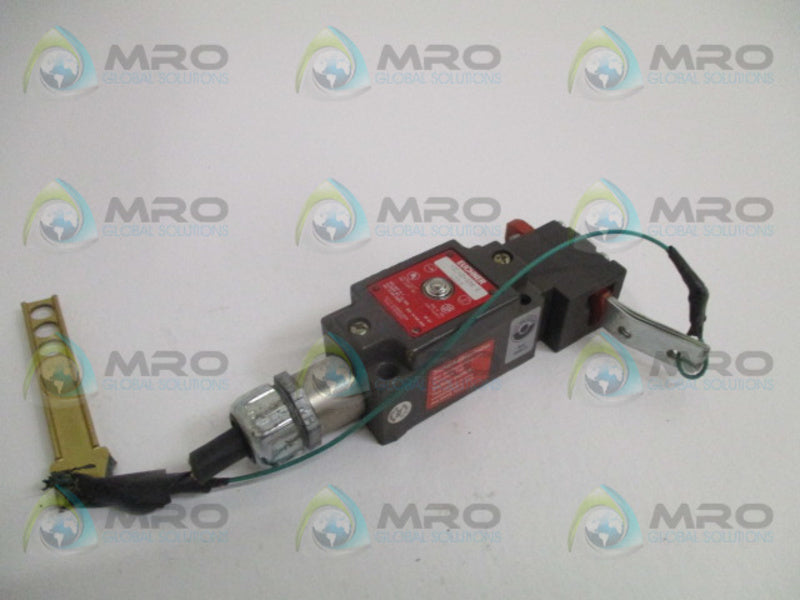 EUCHNER NZ1VZ-538EL110 SAFETY LIMIT SWITCH UNMP