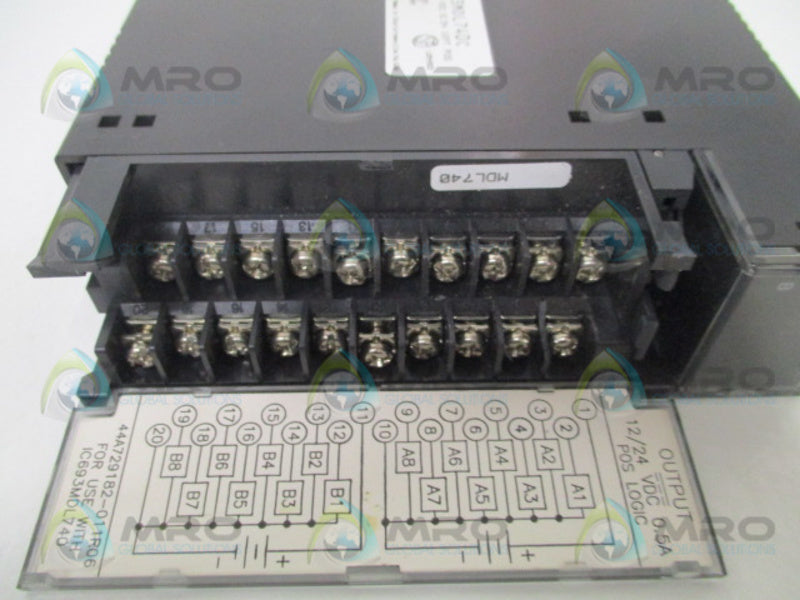GE FANUC IC693MDL740C OUTPUT MODULE  12/24VDC UNMP