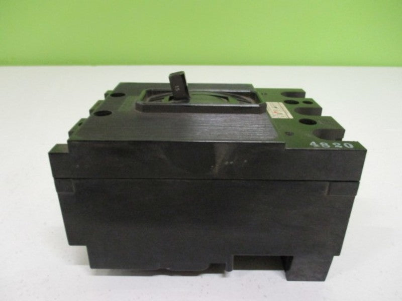 ITE EE3-B015 CIRCUIT BREAKER 15A UNMP