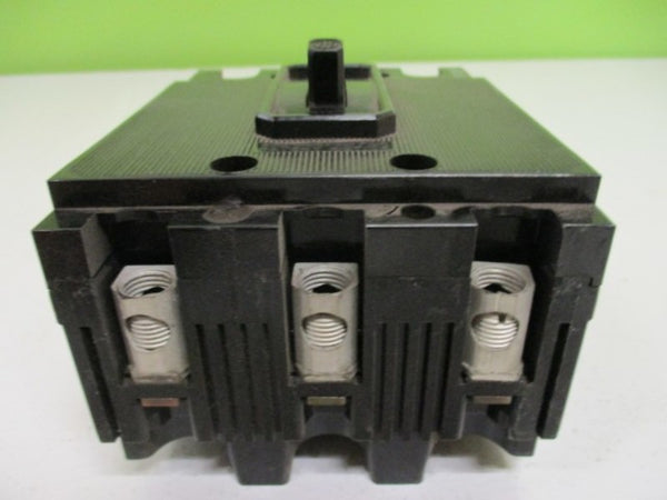 ITE EE3-B015 CIRCUIT BREAKER 15A UNMP