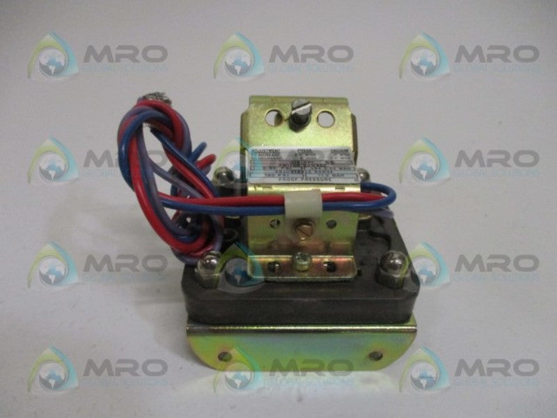 BARKSDALE D1S-A80SS PRESSURE SWITCH 160 PSI NSMP