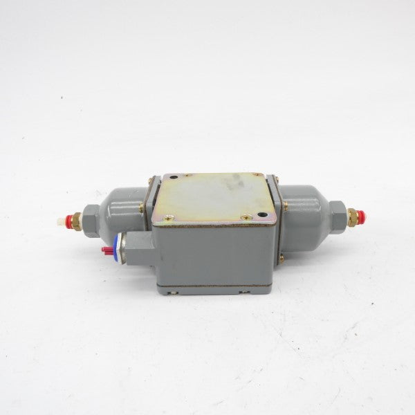 ALLEN BRADLEY 836T-D460J SER. A 120-600VAC 60A 1-9PSI UNMP