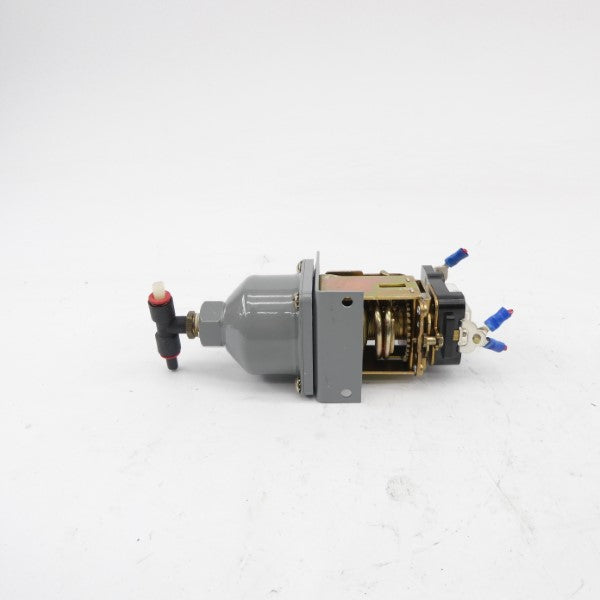 ALLEN BRADLEY 836-C2 SER. A 24-600V 65PSI (AS PICTURED) UNMP