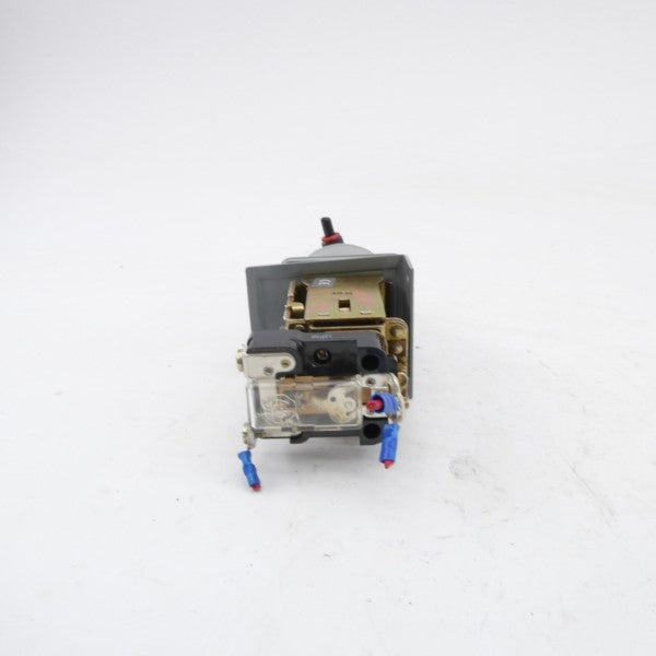 ALLEN BRADLEY 836-C2 SER. A 24-600V 65PSI (AS PICTURED) UNMP