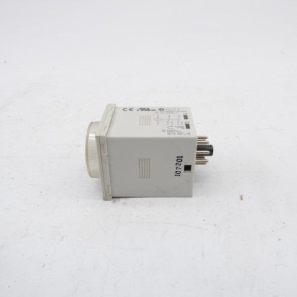 ALLEN BRADLEY 700-HRM12TA17 SER. C 100-240VAC 5A 0-30S NSNP