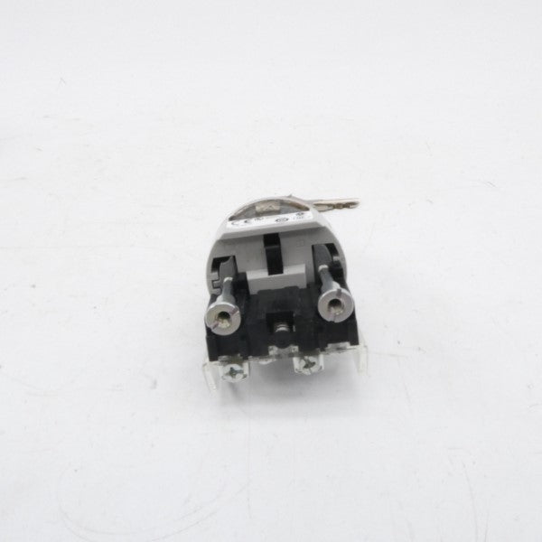 ALLEN BRADLEY 800T-H3104A SER. T (WH) NSMP