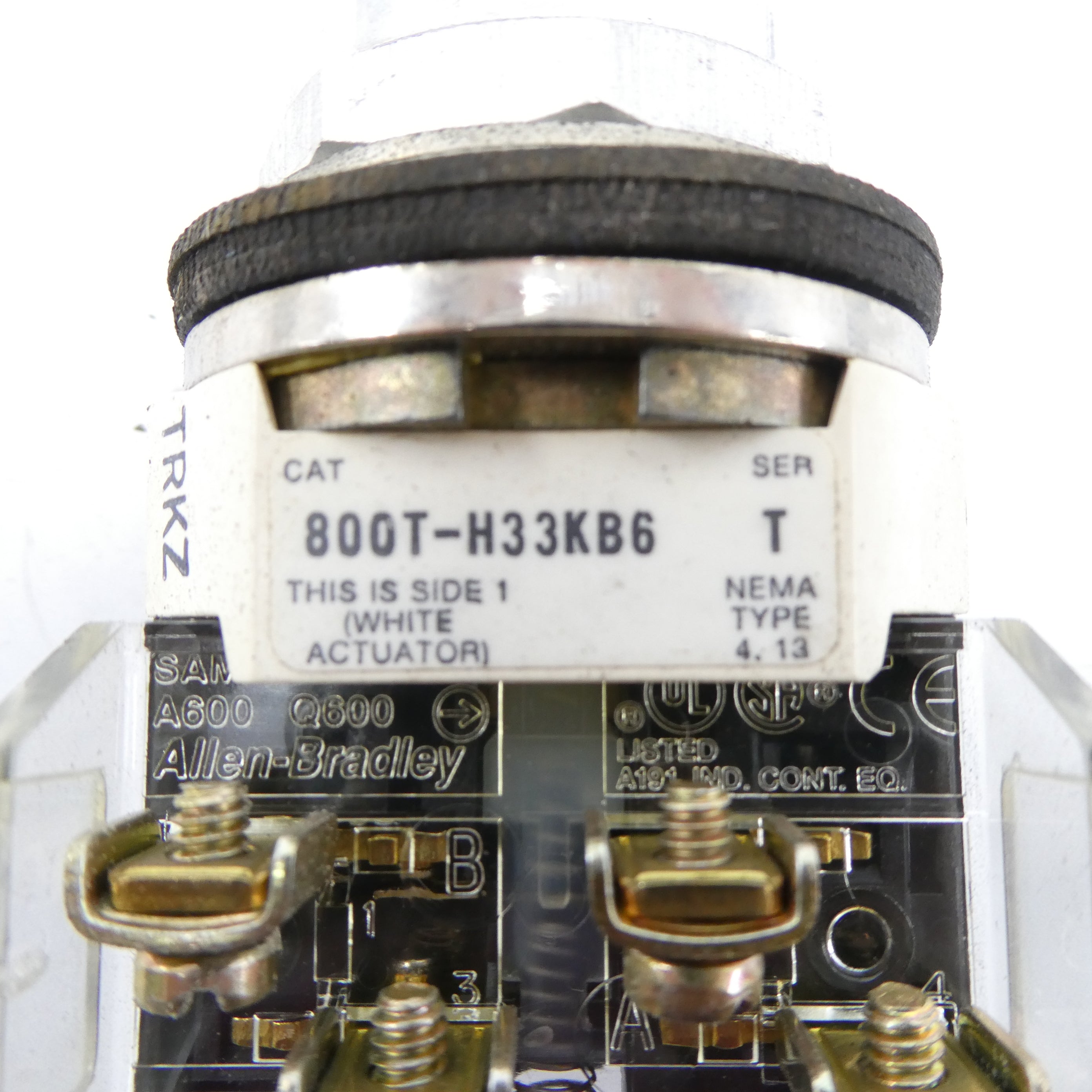 ALLEN BRADLEY 800T-H33KB6 SER. T (NO KEY) NSNP