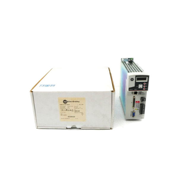 ALLEN BRADLEY 2097-V32PR0 SER. A F/W 1.77 120/240VAC 20A NSMP