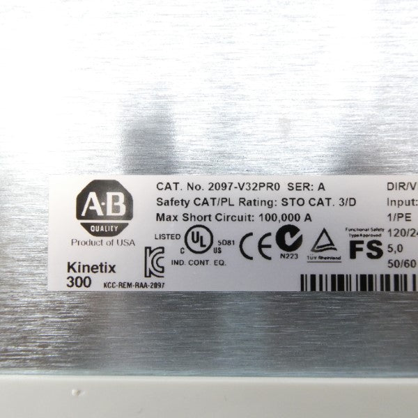 ALLEN BRADLEY 2097-V32PR0 SER. A F/W 1.77 120/240VAC 20A NSMP