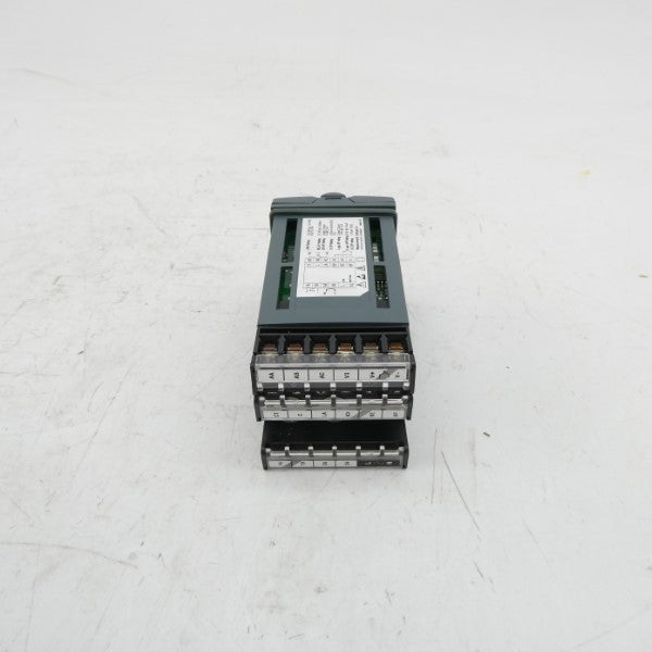 EUROTHERM 3216/CC/VH/LRXX/R/XXX/G/ENG/ENG NSMP