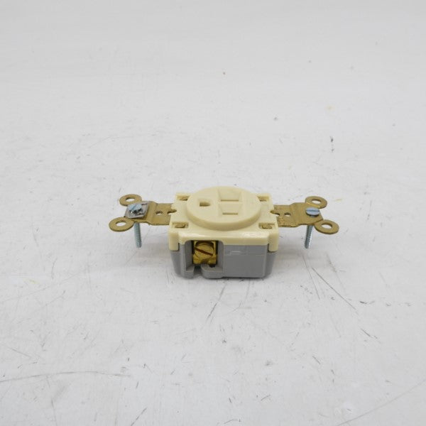HUBBELL HBL5261I 125V 15A NSMP