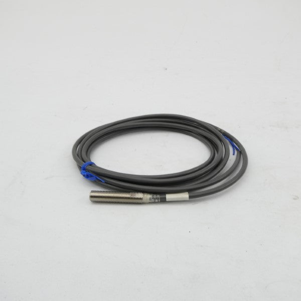 OMRON E2E-X1R5Y1 24-240VAC NSNP