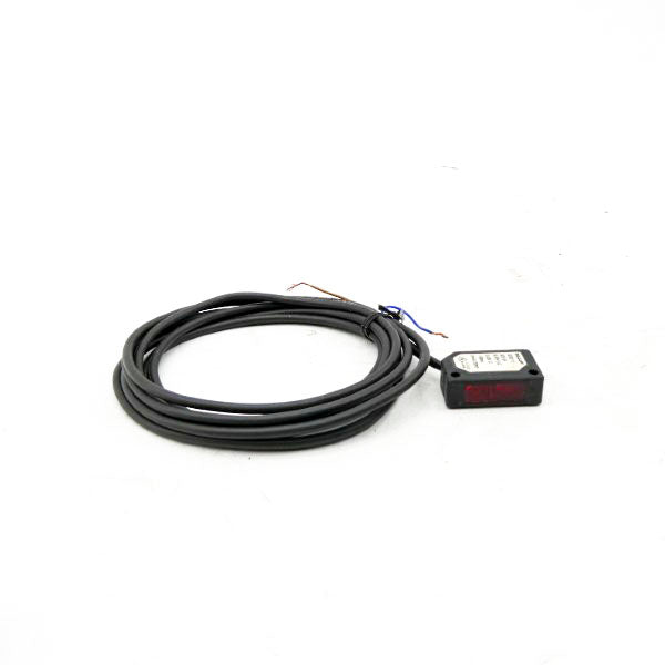 BALLUFF BOS5K-NS-RH12-02 BOS011E 10-30VDC NSNP