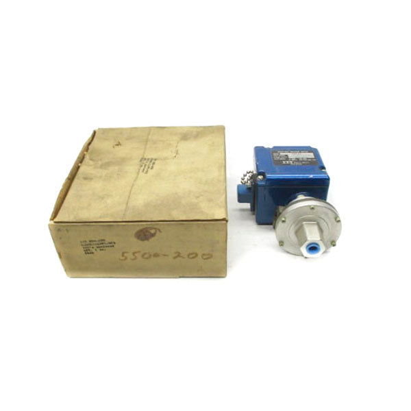 ITT 110P1-4C3 480VAC 15A 150PSI NSMP