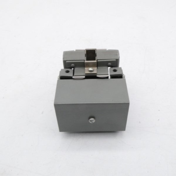 CUTLER HAMMER 10370H70A 220V (AS PICTURED) NSNP