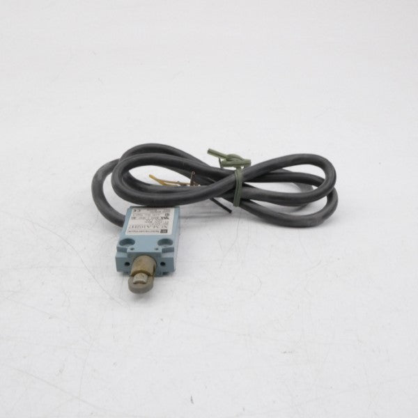 TELEMECANIQUE XCM-A102H7 240V 1.5A NSNP