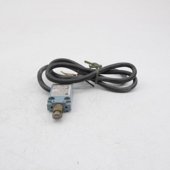 TELEMECANIQUE XCM-A102H7 240V 1.5A NSNP