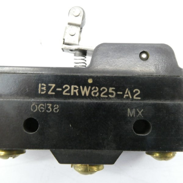 MICRO SWITCH BZ-2RW825-A2 480VAC 15A NSNP