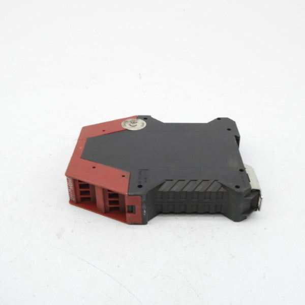 TELEMECANIQUE XPSAC5121 24VAC UNMP