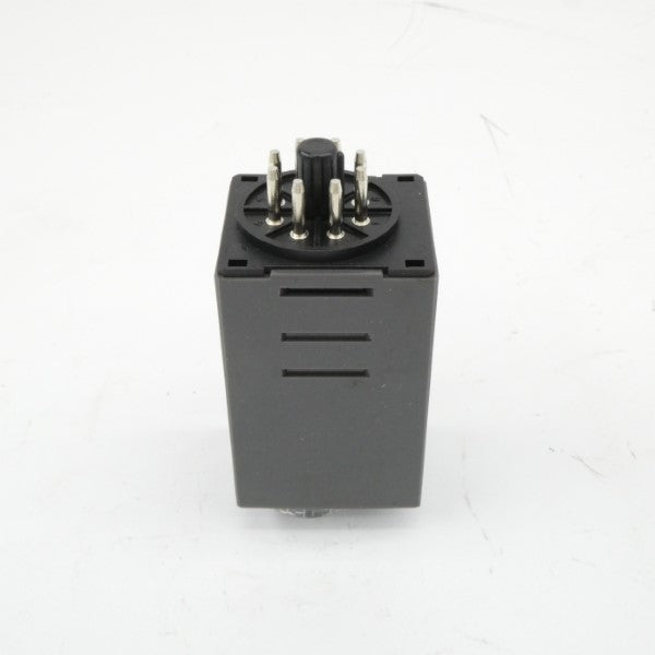 IDEC GT3A-2AF20 120VAC 5A NSNP