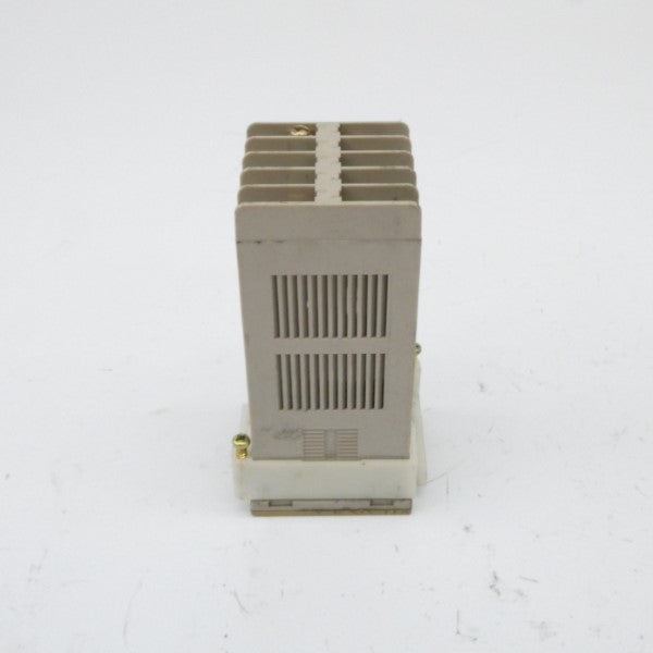 OMRON E5CS-R1KJX-F 100-240VAC 3A NSNP