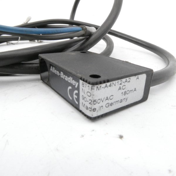 ALLEN BRADLEY 871FM-A4N12-A2 SER. A 90-250VAC NSNP