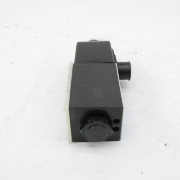 VICKERS DG4V32ALMUHL760 02-109979 24VDC NSNP