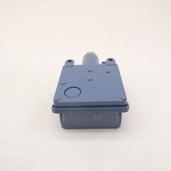 UNITED ELECTRIC H100-702 480VAC 15A 3-100PSI NSMP
