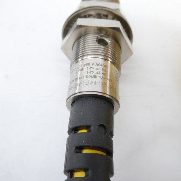 ALLEN BRADLEY 871TM-BH5N18-H2 SER. A 20-250VAC/DC NSNP