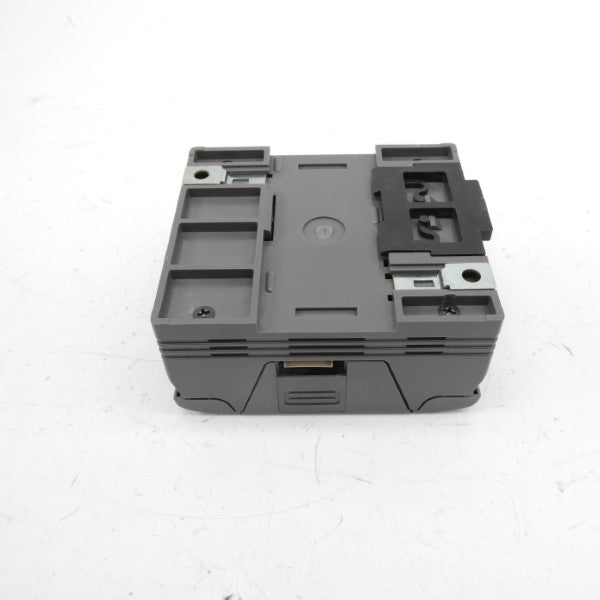 KEYENCE KV-24R 24VDC NSNP