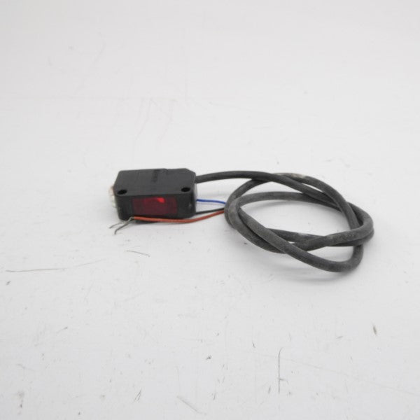 KEYENCE PZ2-51R 12-24VDC UNMP