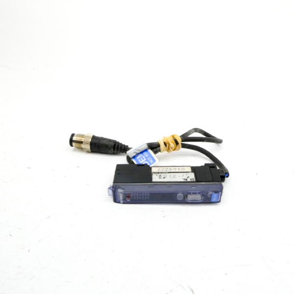 KEYENCE FS-V11 12-24VDC (AS PICTURED) UNMP