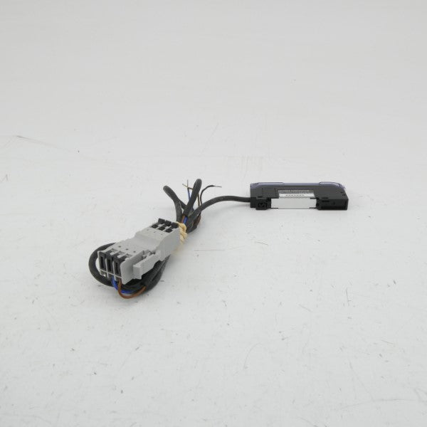 KEYENCE FS-V21R 12-24VDC UNMP