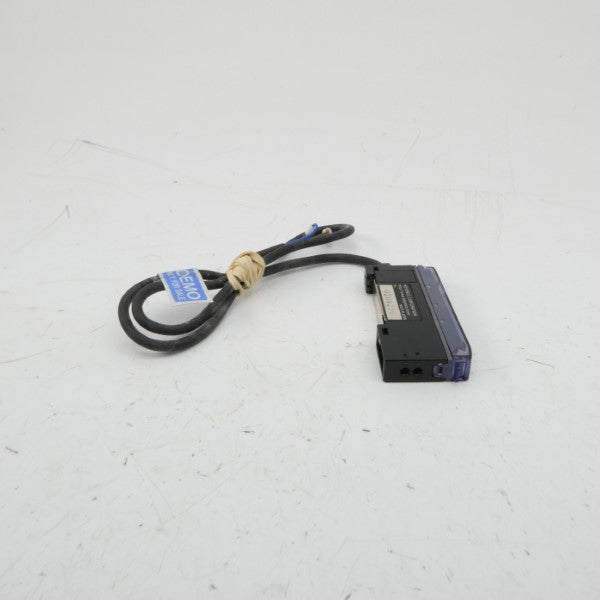 KEYENCE FS-V11 12-24VDC UNMP
