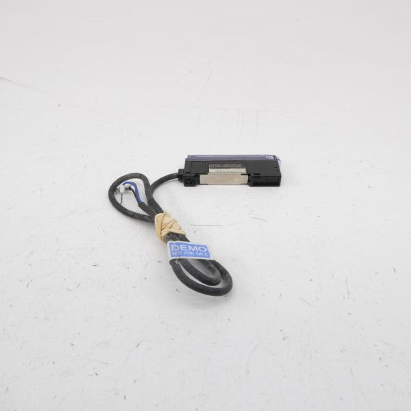 KEYENCE FS-V11 12-24VDC UNMP