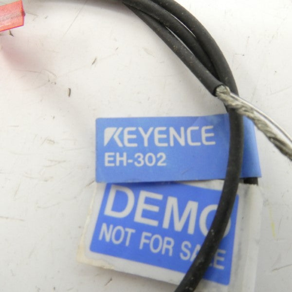 KEYENCE EH-302 (AS PICTURED) NSMP