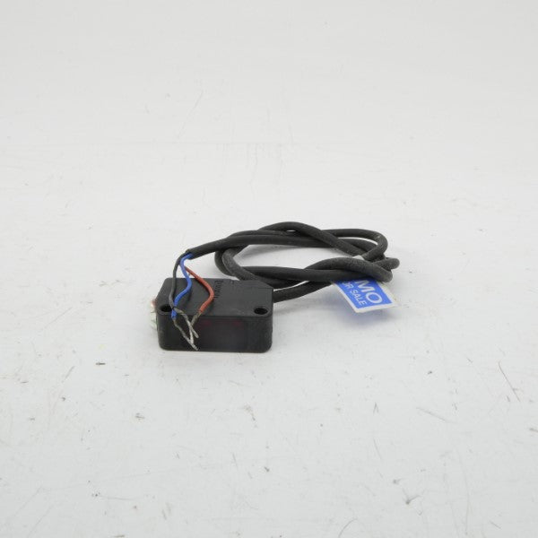 KEYENCE PZ2-61 12-24VDC (AS PICTURED) NSMP
