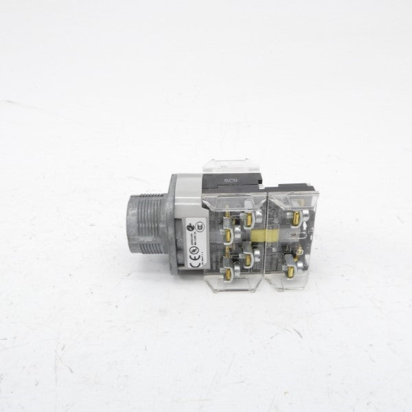ALLEN BRADLEY 800T-N2KF4EAXK SER. T (AS PICTURED) (WH) NSMP